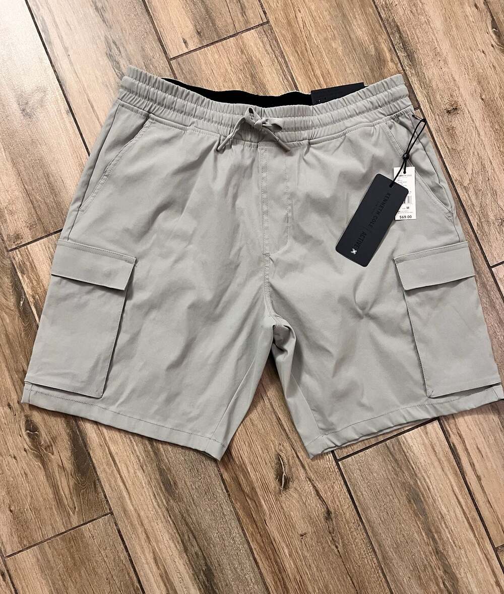 Kenneth Cole Active Men's Tech Cargo Shorts, Size Medium